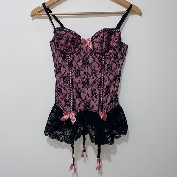 Hanky Panky Other - Hanky Panky - Pink with Black lace Corset - Size 8
